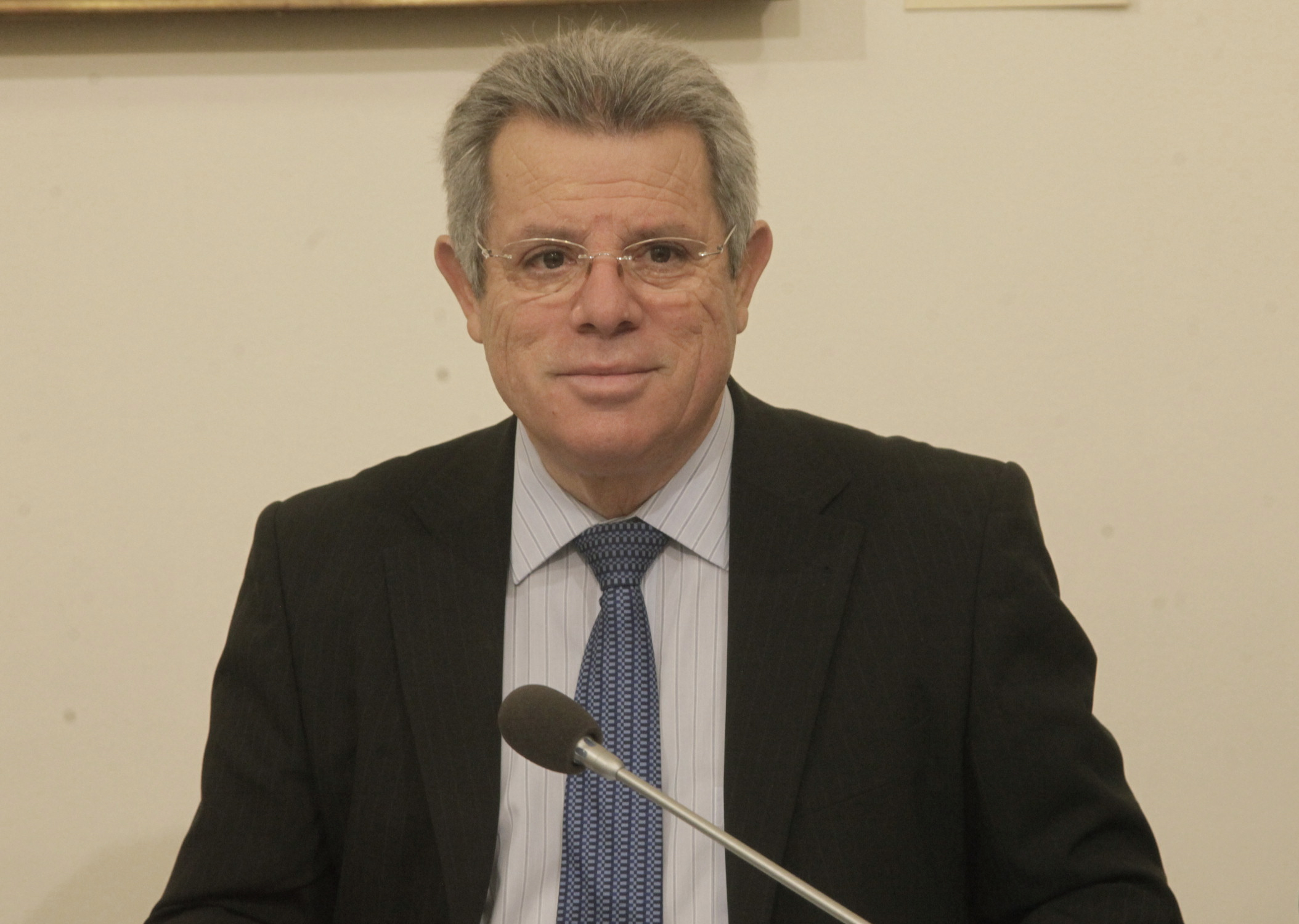 Παράταση της αναστολής πλειστηριασμών ζητούν 10 βουλευτές της ΝΔ