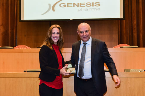 GENESIS Pharma: Τιμήθηκε για την «υιοθέτηση» της πρωταθλήτριας μαραθώνιας κολύμβησης Κέλλυς Αραούζου