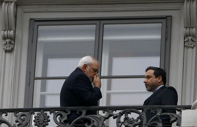 Από μια κλωστή κρέμεται η συμφωνία για τα πυρηνικά του Ιράν