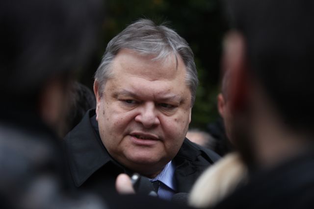 Βενιζέλος: Να σταματήσει η προσβολή των κυριαρχικών δικαιωμάτων της Κύπρου