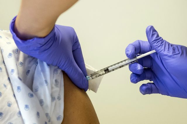Κομισιόν: Η δυσπιστία απέναντι στα εμβόλια απειλεί να φέρει επιδημίες