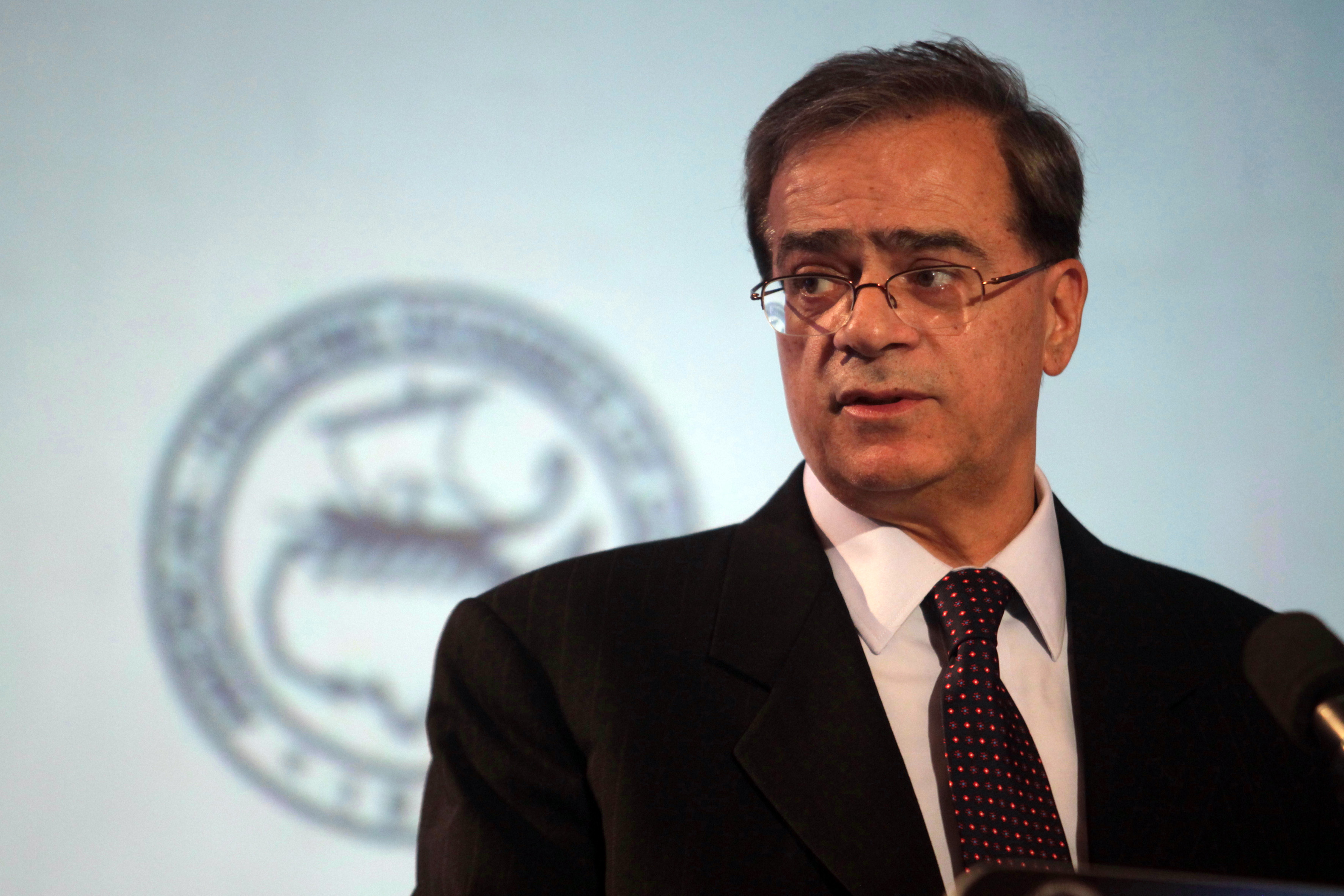 Σε τεντωμένο σκοινί οι σχέσεις με την τρόικα μετά τη διαρροή του e-mail