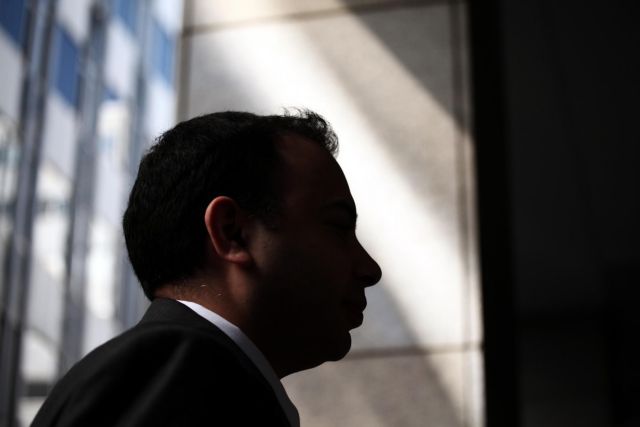 Κλείνει η «ψαλίδα», με την τρόικα να διαπιστώνει σταδιακή πρόοδο