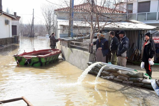 Συναγερμός για πλημμύρες στον Έβρο – Αγνοείται η τύχη 49χρονου