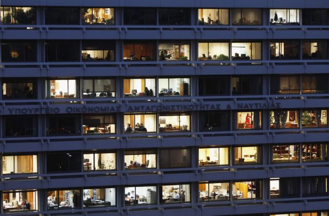 Χωρίς νέα μέτρα εστάλη στην τρόικα το απαντητικό e-mail