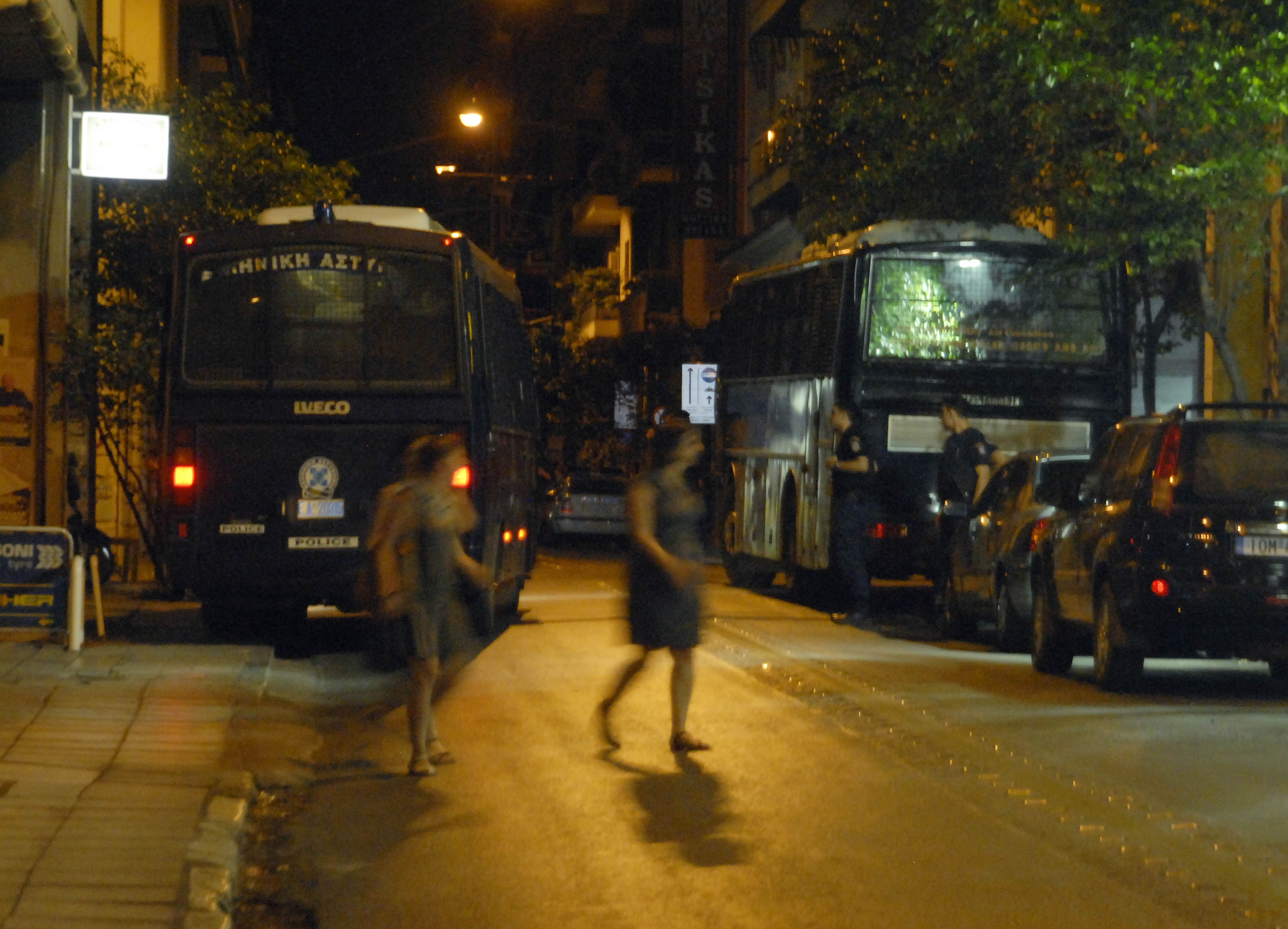 Eπίθεση με μολότοφ τη νύχτα στα γραφεία του ΠΑΣΟΚ