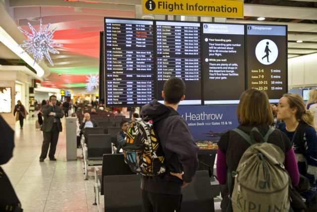 Λονδίνο: Ομαλοποιείται η κατάσταση στα αεροδρόμια