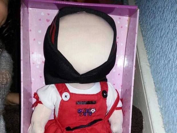 Ρομέιζα: Η κούκλα χωρίς πρόσωπο για τις κόρες των τζιχαντιστών
