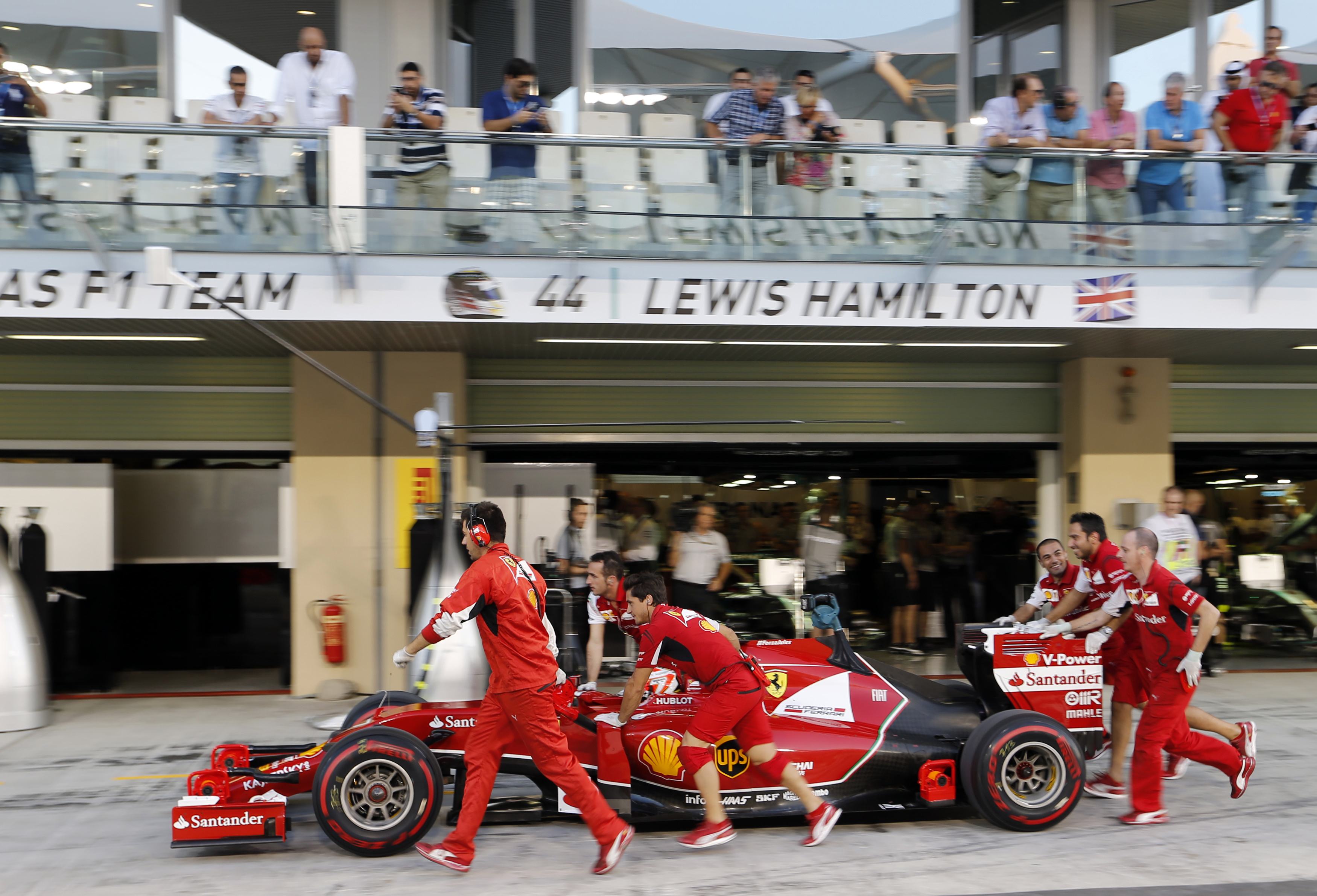 F1: Συνεχίζονται οι αποχωρήσεις από το στρατόπεδο της Ferrari