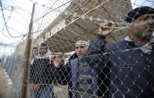 Άνοιξε, μετά από δύο μήνες, το συνοριακό πέρασμα από τη Γάζα προς την Αίγυπτο