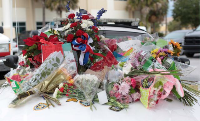 Δεν αποτελεί πράξη εκδίκησης η δολοφονία αστυνομικού στη Φλόριντα