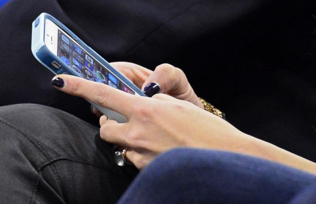 Η χρήση smartphone «χαρίζει επιδέξια δάχτυλα»
