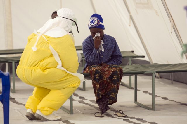 Η επιδημία Έμπολα «θα συνεχιστεί όλο το 2015»