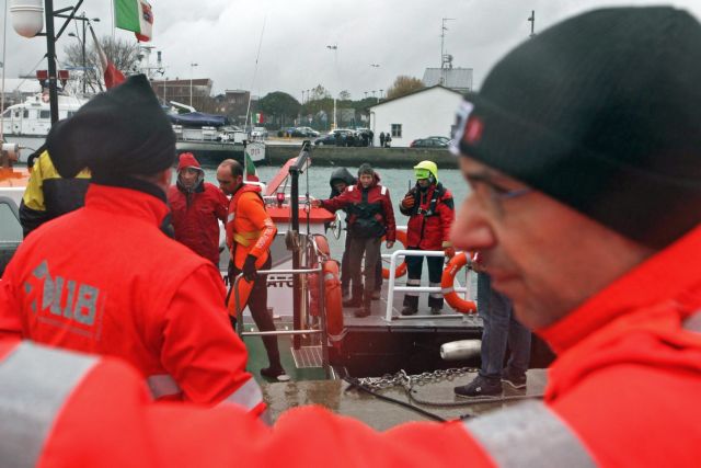 Βυθίστηκε εμπορικό στη Ραβέννα μετά από σύγκρουση, δύο νεκροί