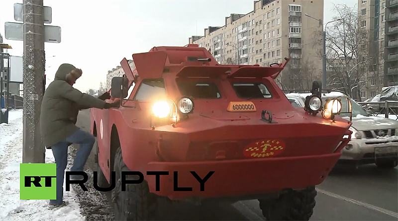 Θωρακισμένο ταξί στην υπηρεσία των κατοίκων της Αγίας Πετρούπολης
