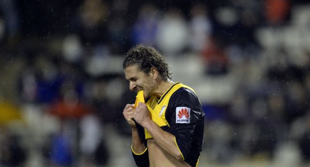 Υπέγραψε στη Μίλαν και προπονήθηκε ο Τσέρτσι