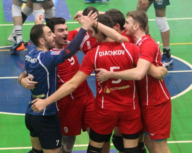 Πρωταθλητής χειμώνα ο Ολυμπιακός με νίκη στη Λαμία