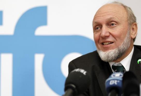 Διεθνή διάσκεψη για το χρέος και Grexit προτείνει ο Χανς-Βέρνερ Ζιν