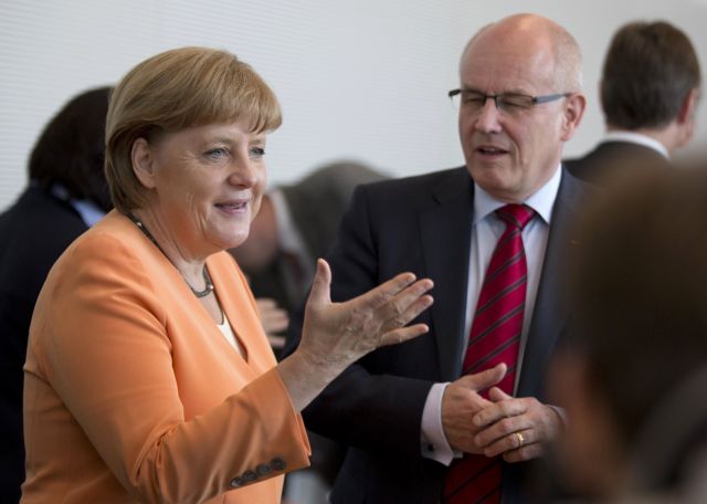 Φ.Κάουντερ: Να κρατήσουμε οπωσδήποτε την Ελλάδα στο ευρώ