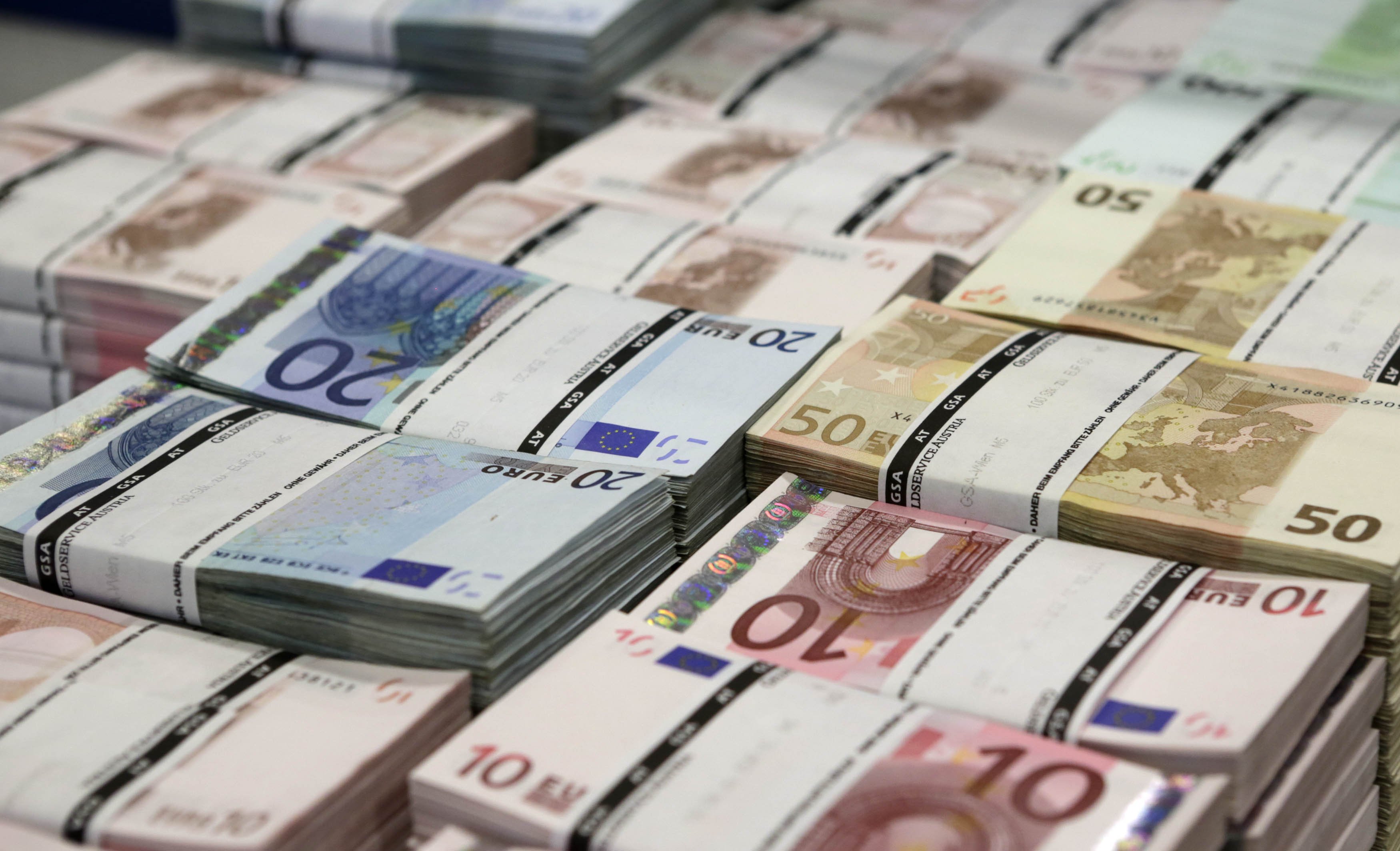 Πρόταση Bruegel για μείωση του ελληνικού χρέους κατά 31,7 δισ. ευρώ