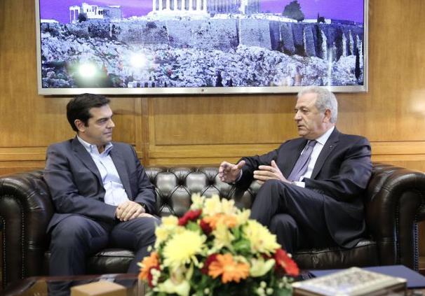 ΣΥΡΙΖΑ-Αβραμόπουλος συμφωνούν στη χαλάρωση του Συμφώνου Σταθερότητας