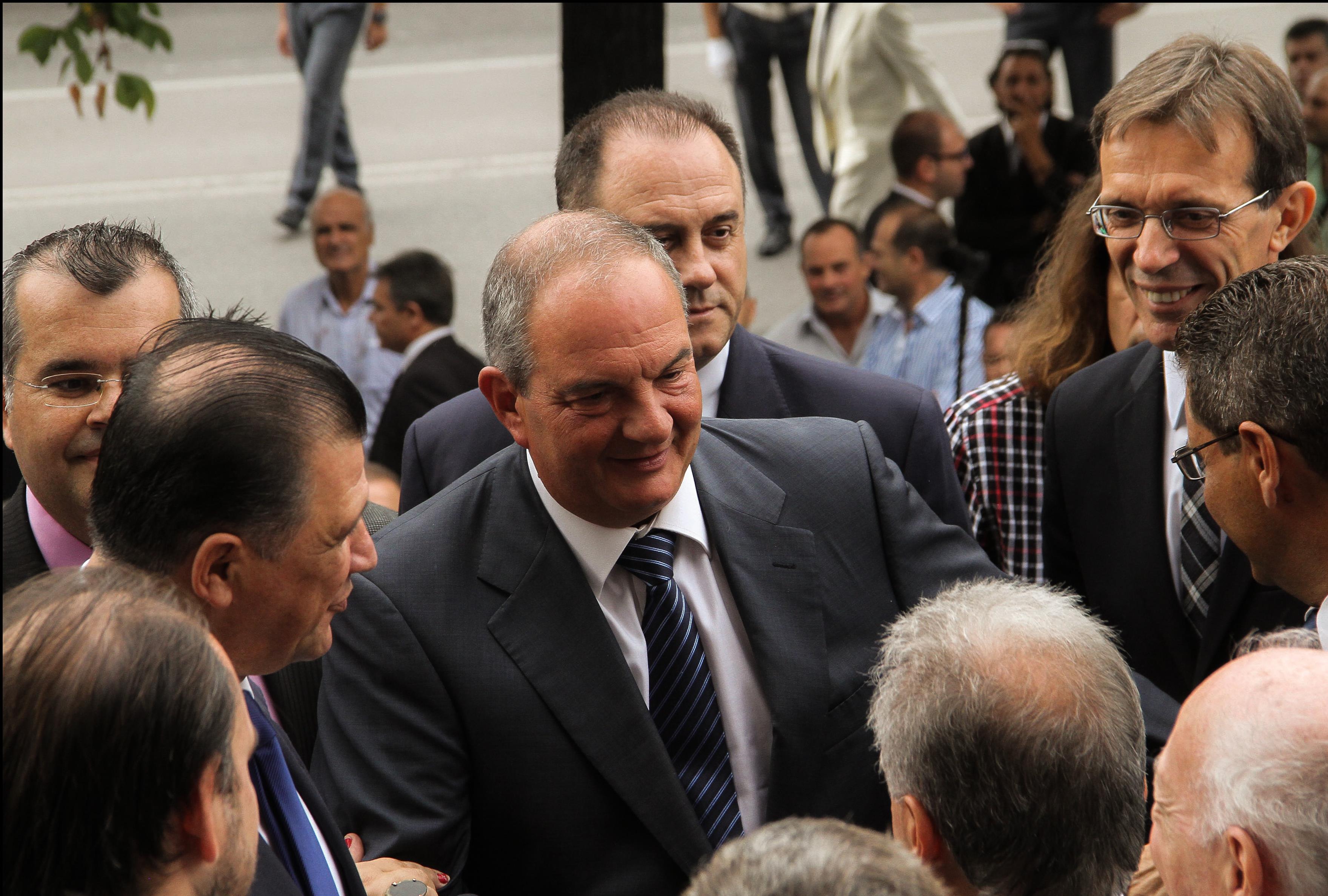 Στη μάχη ρίχνεται ο Κώστας Καραμανλής