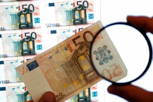 Αύξηση 44% του αριθμού των πλαστών ευρώ στο β΄ εξάμηνο 2014
