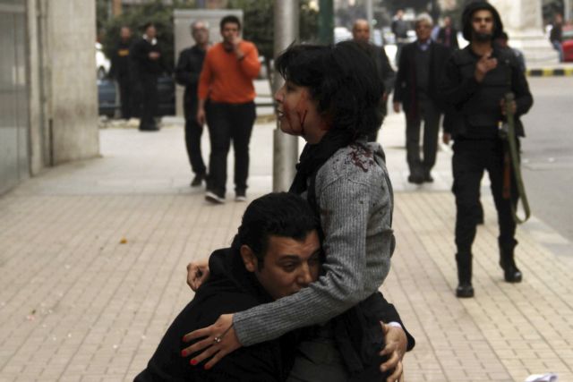 Νεκρή διαδηλώτρια στο Κάιρο, μία ημέρα πριν την επέτειο της εξέγερσης