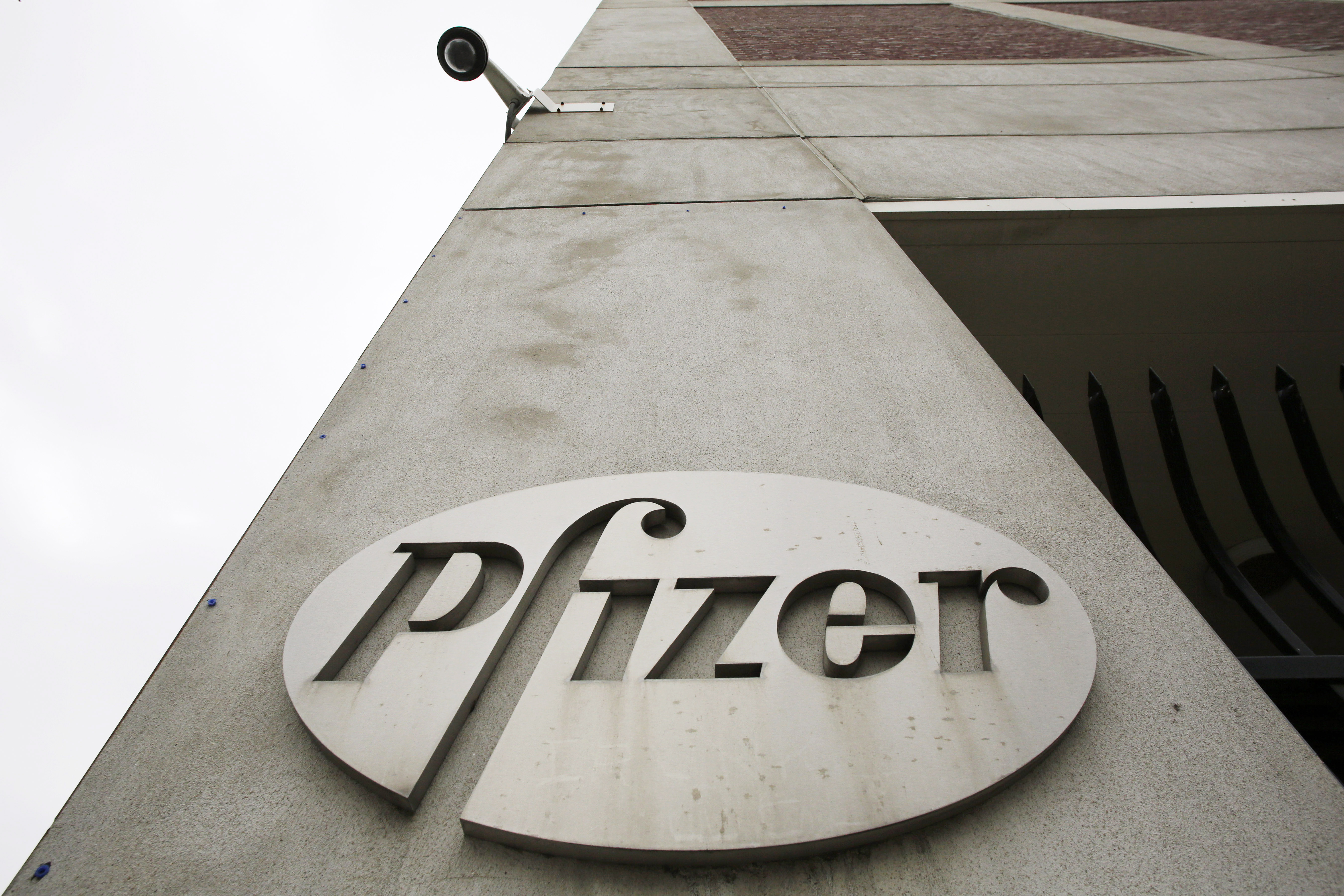 Η Pfizer μειώνει την τιμή εμβολίου για τις αναπτυσσόμενες χώρες