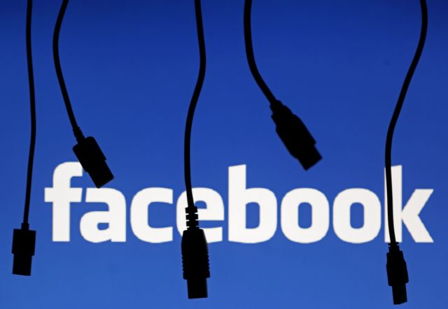 Γιατί δεν καταλύθηκε το Facebook από «χάκερ»