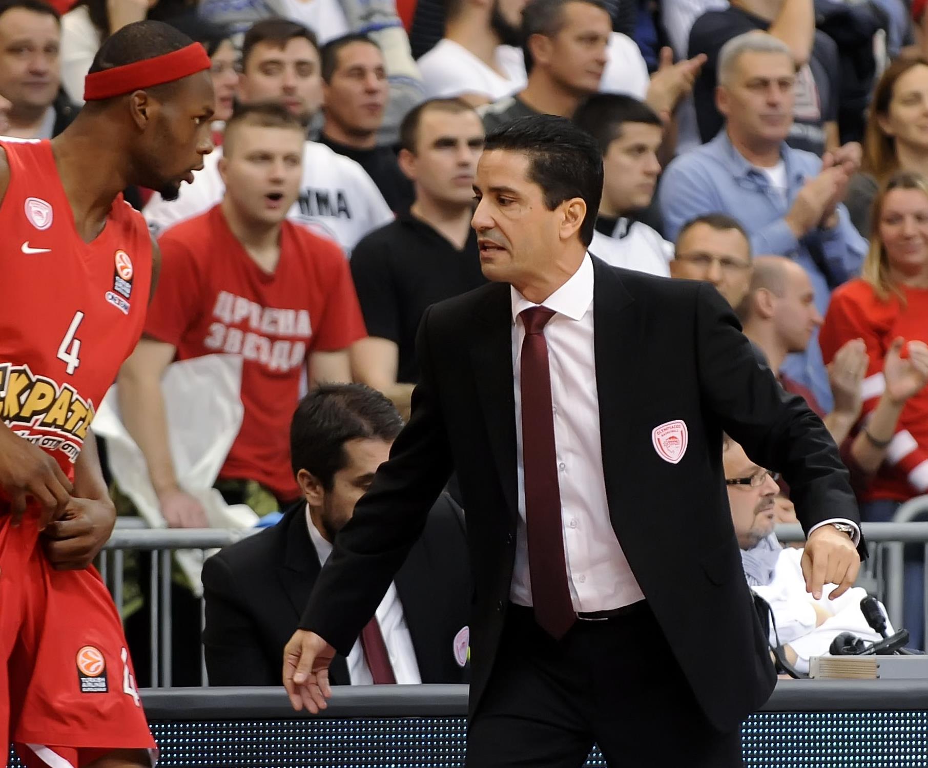 «Ξέρουμε την Εφές, δεν παρασυρόμαστε», λέει ο Σφαιρόπουλος