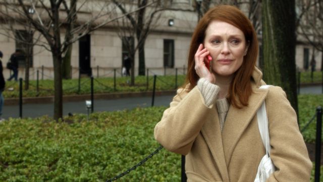 Η Τζούλιαν Μουρ ερμηνεύει μια γυναίκα με πρώιμη άνοια (και διεκδικεί Όσκαρ)