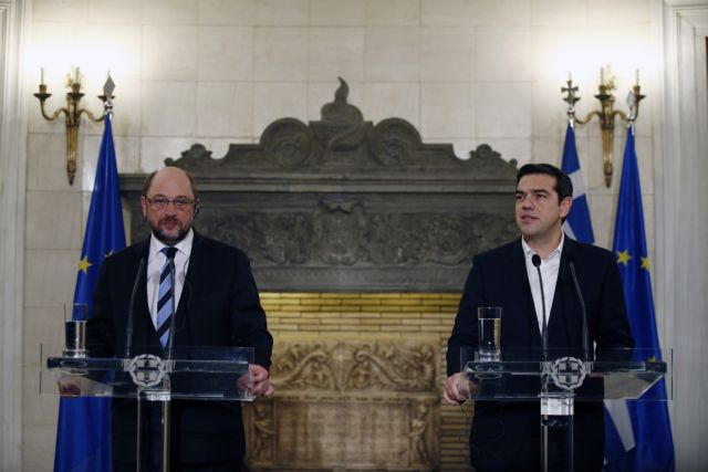 Εγγυόμαστε τη σταθερότητα, τόνισε ο Τσίπρας μετά τη συνάντηση με Σουλτς