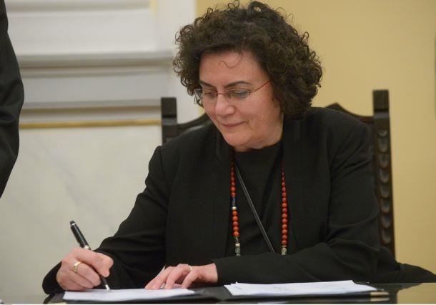 Τις παραιτήσεις της διοίκησης του ΤΑΙΠΕΔ ζήτησε η Νάντια Βαλαβάνη