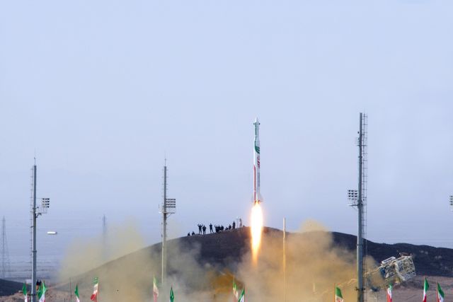 Ακόμα έναν δορυφόρο φέρεται να εκτόξευσε το Ιράν