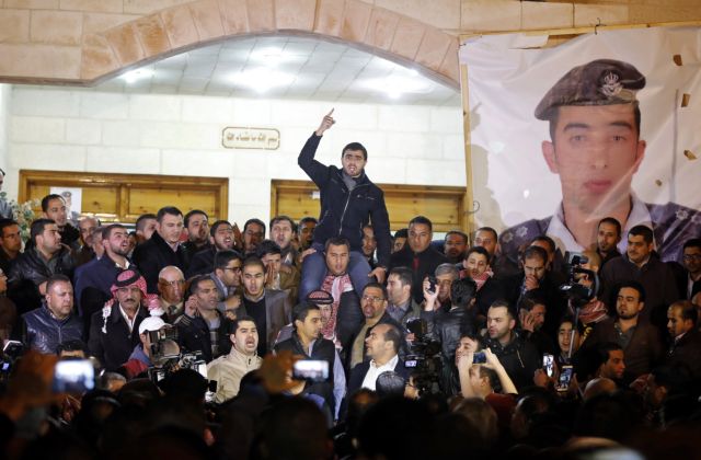 H Ιορδανία απαγχόνισε δύο τζιχαντιστές μετά την φρικτή εκτέλεση του πιλότου