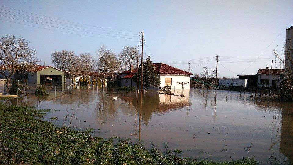 Έβρος: Εκκενώθηκαν οι οικισμοί Λαγυνά και Πόρος λόγω πλημμυρών