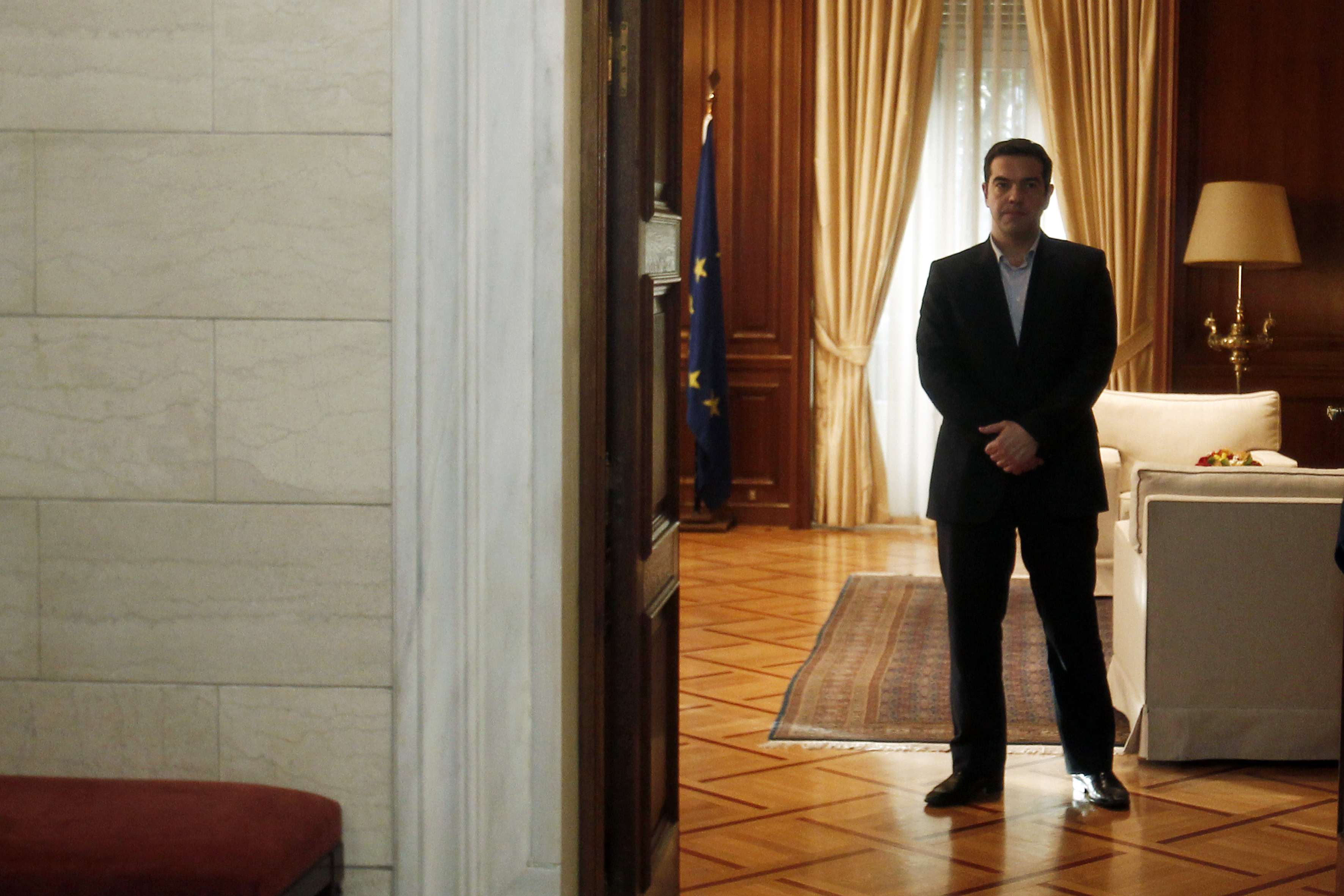 Οι επόμενες κινήσεις της κυβέρνησης υπό το βάρος των πιέσεων