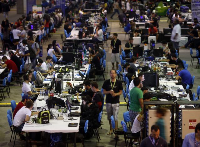 Δωρεάν εκπαίδευση σε PHP, Java, JS, MySQL σε άνεργους προγραμματιστές