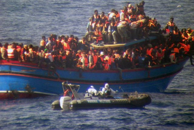 Το επικίνδυνο ταξίδι με τα πλοία-φαντάσματα στη Μεσόγειο