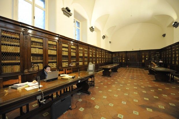 Η Γερμανία επέστρεψε στην Ιταλία 500 σπάνια βιβλία που είχε κλέψει ιταλός