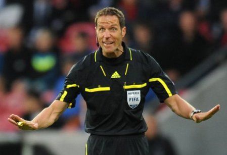 O Αυστριακός Ρόμπερτ Σέργκενχοφερ σφυρίζει το Ντνίπρο – Ολυμπιακός