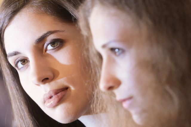 «I can’t breath»: Το πρώτο τραγούδι των Pussy Riot στα αγγλικά