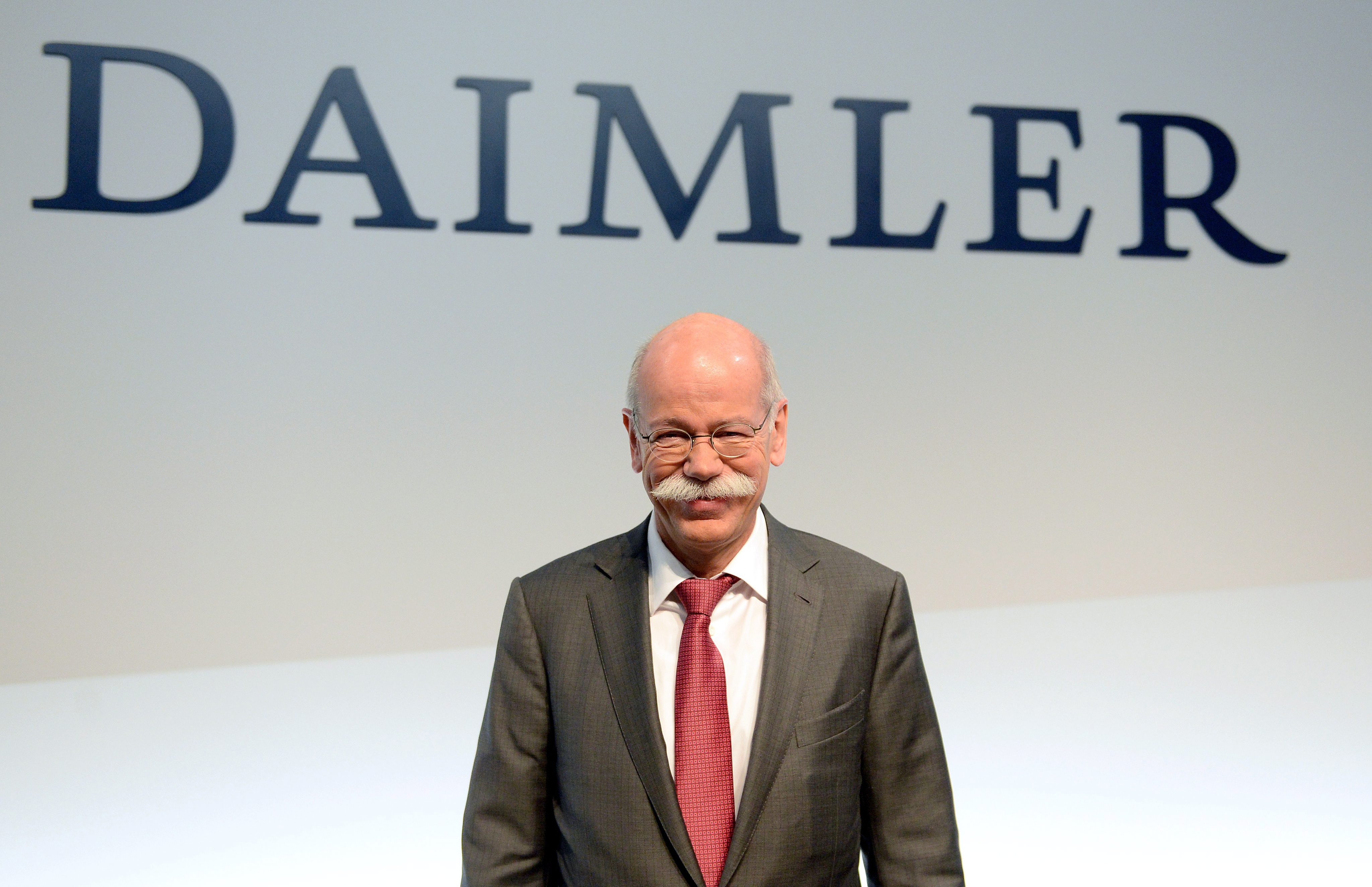 Αυξήσεις μισθών για τα υψηλόβαθμα στελέχη στον όμιλο Daimler