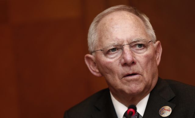 Σόιμπλε: Δεν υπάρχει δανειακή σύμβαση, υπάρχει πρόγραμμα διάσωσης