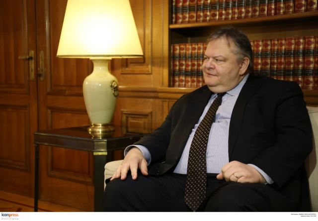 Βενιζέλος: Η δανειακή σύμβαση είναι ταυτόσημη με το μνημόνιο