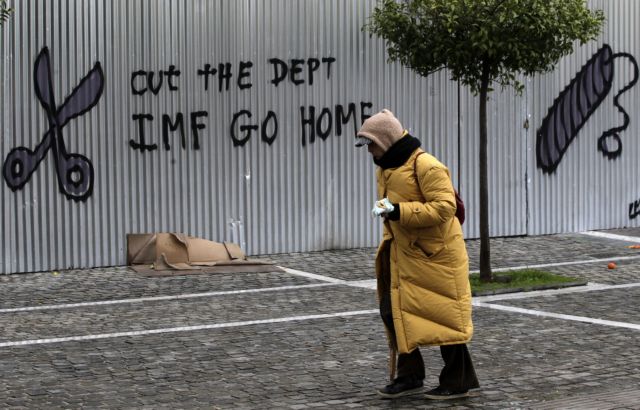 Rhodes: Τα λάθη της τρόικα έριξαν κυβερνήσεις στην Ελλάδα