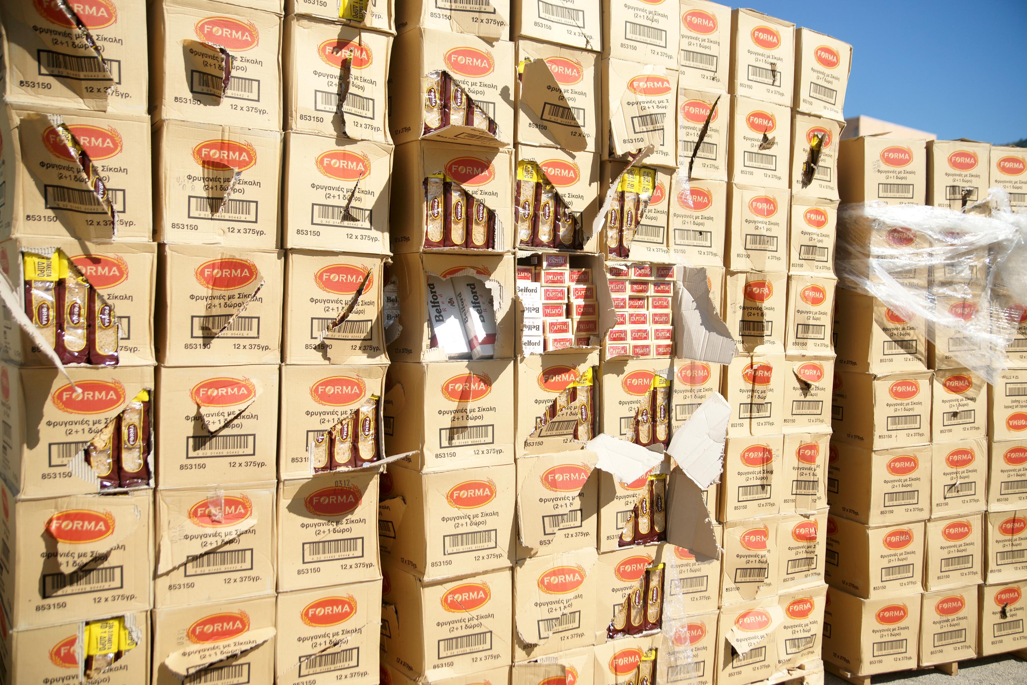 Κορώνη: Κατασχέθηκε πλοίο με 6.000 κούτες λαθραία τσιγάρα