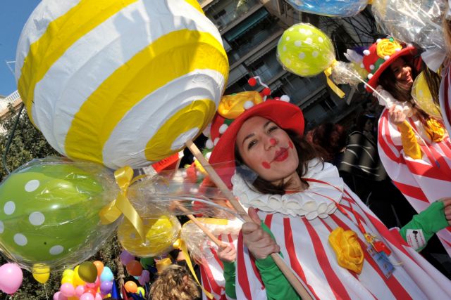 Δεκάδες χιλιάδες άτομα θα συμμετάσχουν στο καρναβάλι της Πάτρας