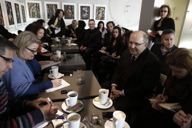 Ξυδάκης: Επαναφορά της ενιαίας τιμής βιβλίου και λύση στο θέμα του ΕΜΣΤ